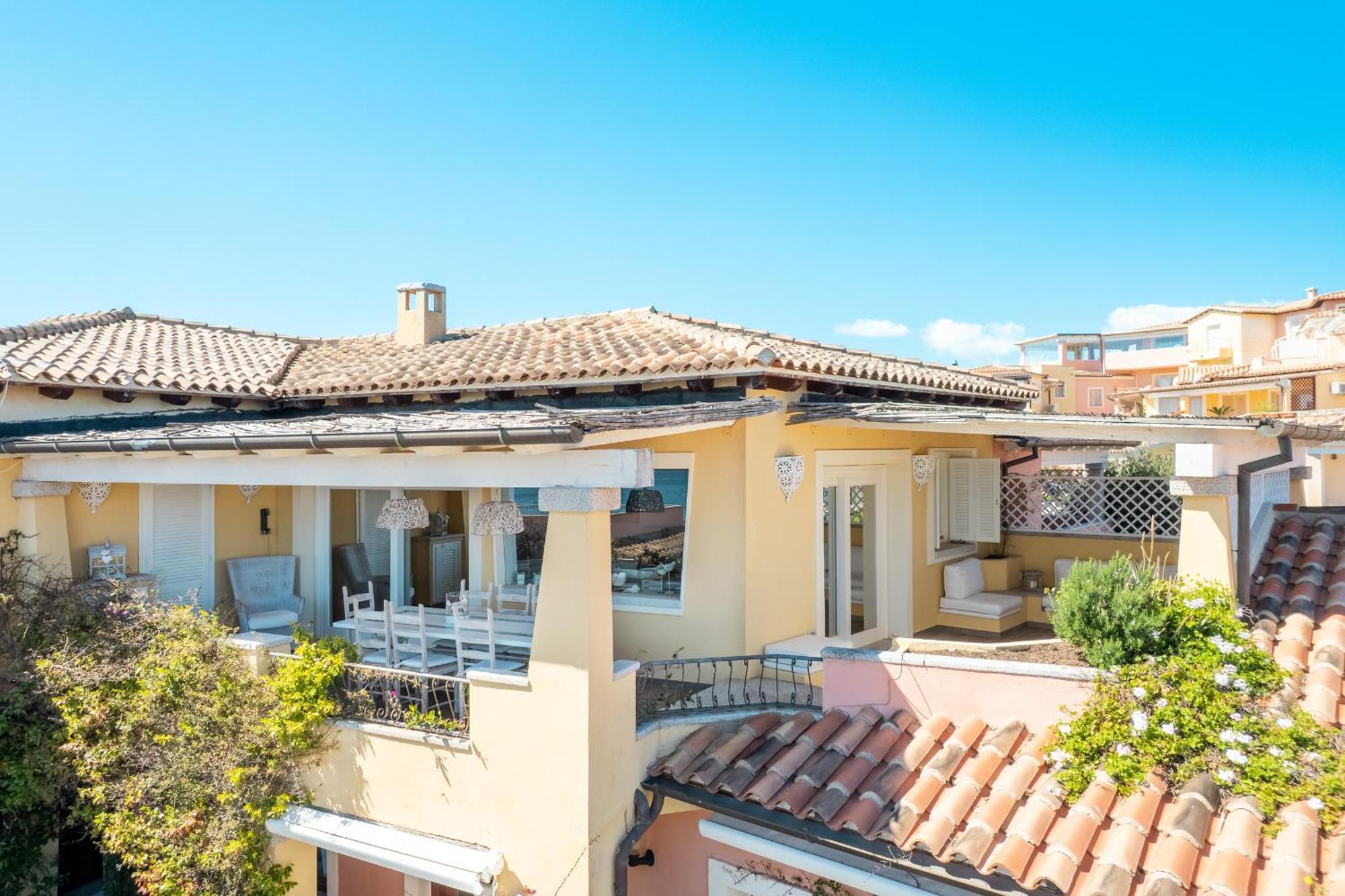 S'Abba Seafront Apartments - Your House In Sardinia Golfo Aranci Bagian luar foto