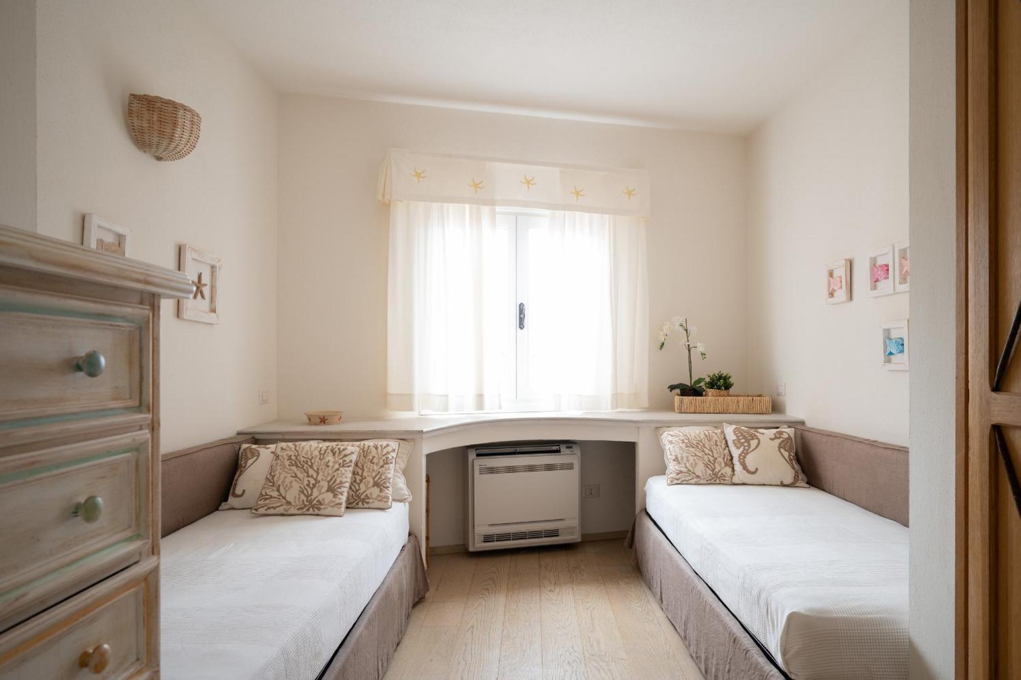 S'Abba Seafront Apartments - Your House In Sardinia Golfo Aranci Bagian luar foto